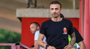 {{ otherArticle[0].article.title }}