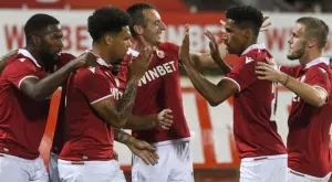 {{ otherArticle[0].article.title }}