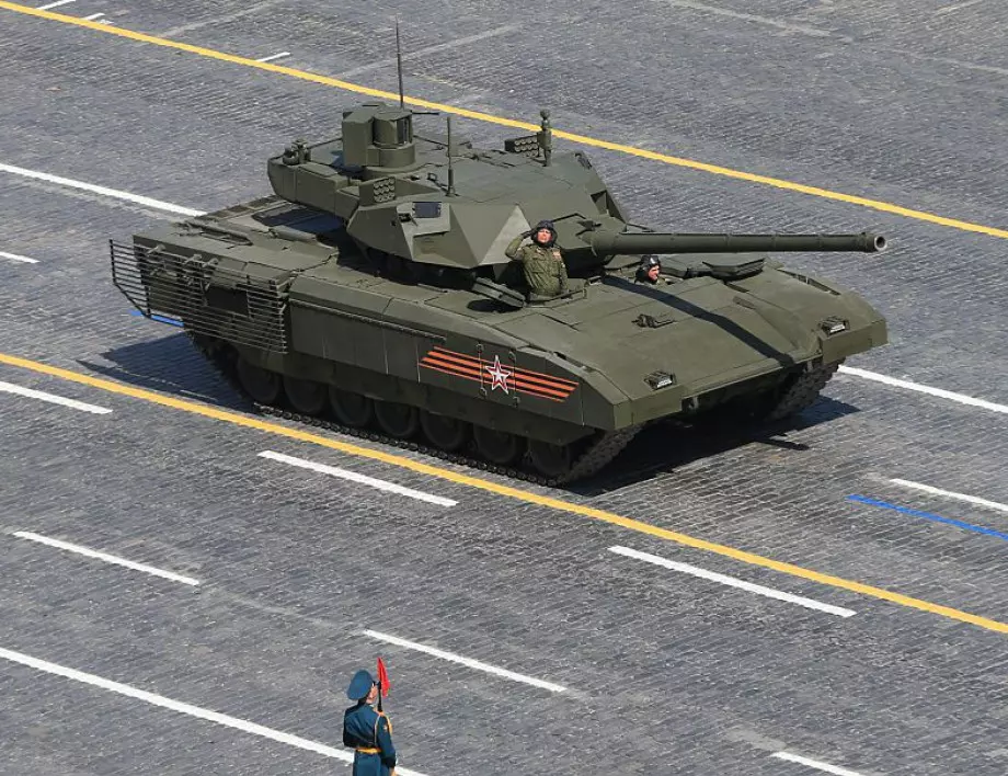 Русия хвърля в Украйна "най-страшния танк на света" (ВИДЕО)