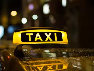 Застрашавал пешеходците: Полицията хвана таксиметров шофьор в столицата