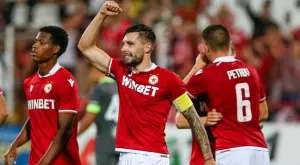 {{ otherArticle[0].article.title }}