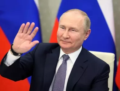 Оценки: С Путин Русия се проваля, без него се срива