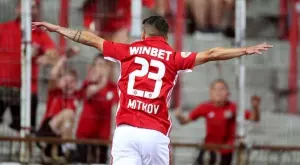 {{ otherArticle[0].article.title }}