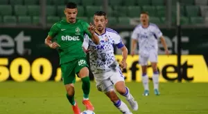 {{ otherArticle[0].article.title }}