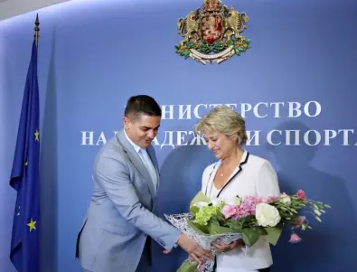 КПКОНПИ реши: Весела Лечева не е в конфликт на интереси