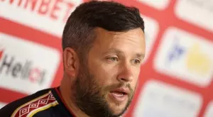 {{ otherArticle[0].article.title }}