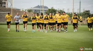 {{ otherArticle[0].article.title }}