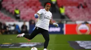 ВИДЕО: Сръбски вратар превърна "Олимпико" в кръчма