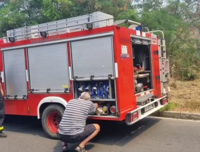 Без да иска: Мъж подпали автоморга в Бургас