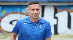 {{ otherArticle[0].article.title }}