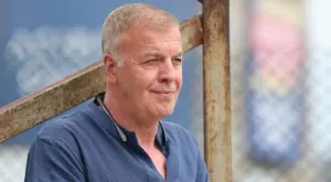 {{ otherArticle[0].article.title }}