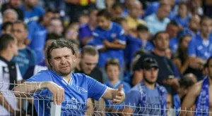 {{ otherArticle[0].article.title }}