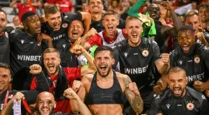 {{ otherArticle[0].article.title }}