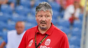 {{ otherArticle[0].article.title }}