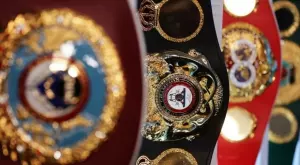 Промоутърът на Усик потвърди: Той може да загуби без бой един от коланите си