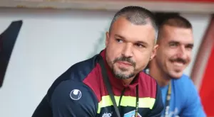 {{ otherArticle[0].article.title }}