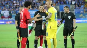 {{ otherArticle[0].article.title }}