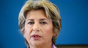 Лечева за уволнената Баба Розка: Десетки спортисти и треньори заслужават назначения