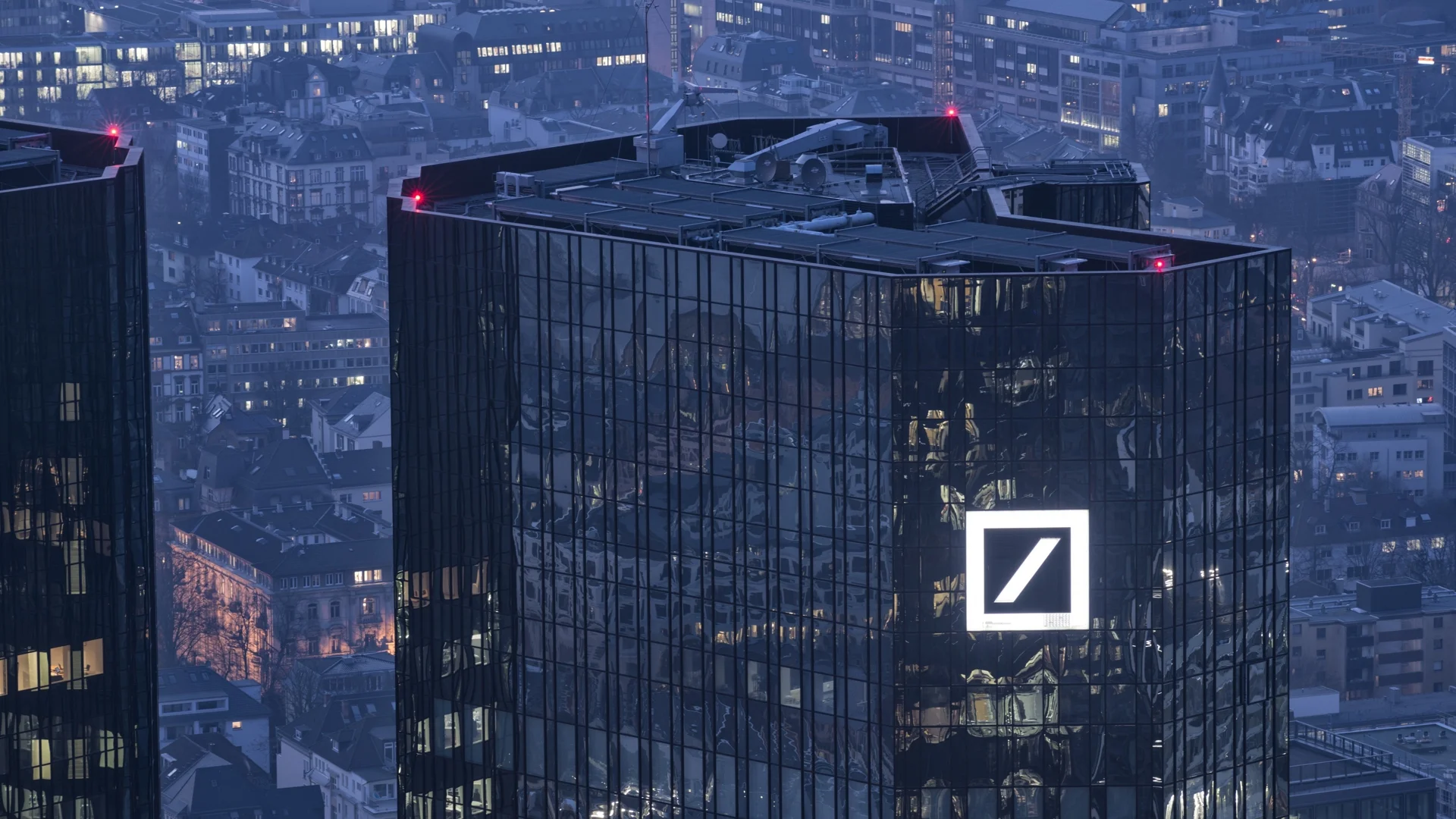 Deutsche bank отчете най-високата си тримесечна печалба от 11 години 