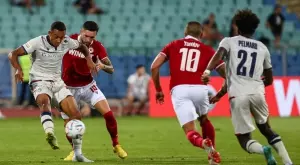 {{ otherArticle[0].article.title }}