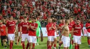 {{ otherArticle[0].article.title }}