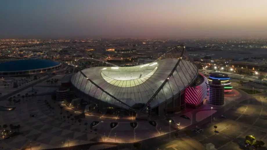 Преди и след Световното първенство: Единственият стадион в Катар, който е с история (ГАЛЕРИЯ)