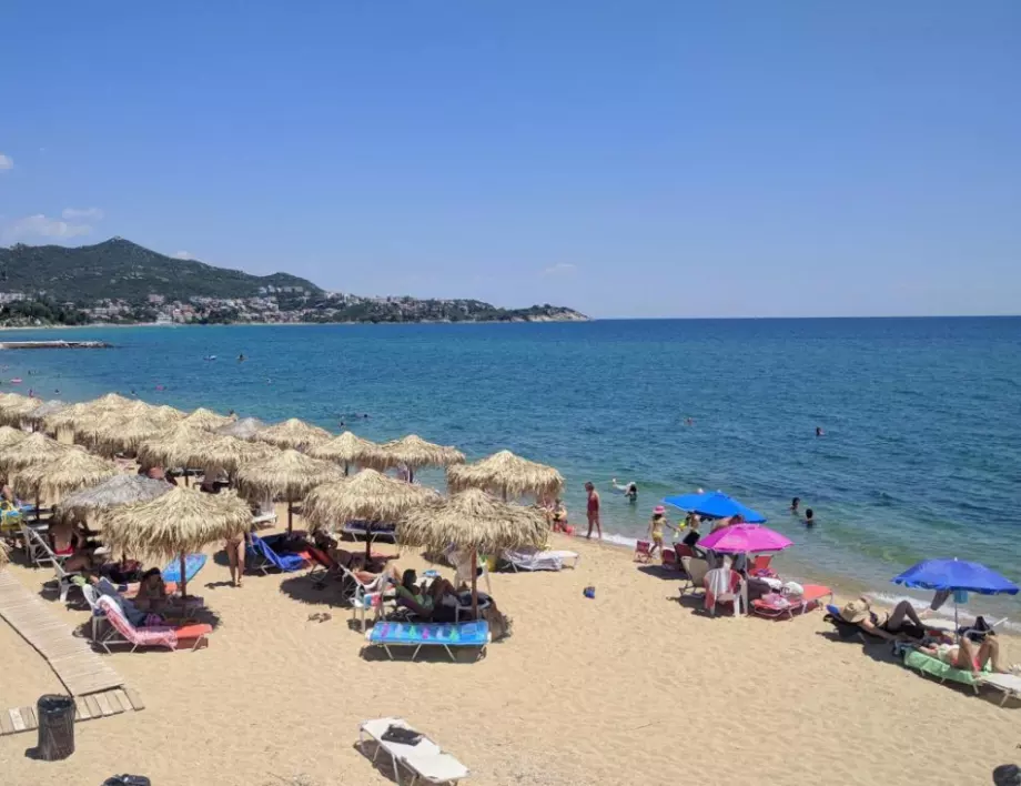 В Гърция раздадоха ваучера за туризъм на пенсионерите