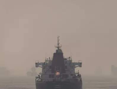 Русия удари с ракета цивилен кораб в Черно море, има загинал