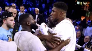 {{ otherArticle[0].article.title }}