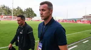 {{ otherArticle[0].article.title }}