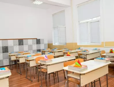 Хванаха шестокласнички в Пловдив за бомбена заплаха към училище 