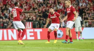 {{ otherArticle[0].article.title }}