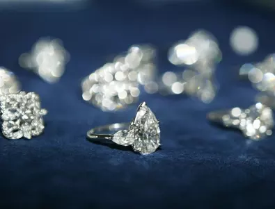 И руските диаманти аут от новия пакет санкции на ЕС, твърди испанско издание