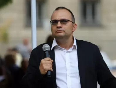 Мартин Димитров: Служебното правителство се държи като редовно