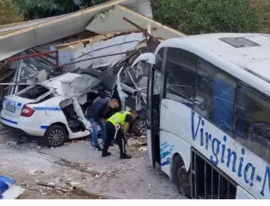 Освободиха мъжа, продал автобуса от катастрофата с полицаите в Бургас