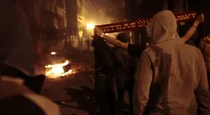 Крайни фенове на Твенте и Фиорентина се помляха в Нидерландия (ВИДЕО)