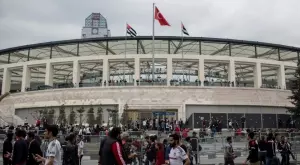 {{ otherArticle[0].article.title }}