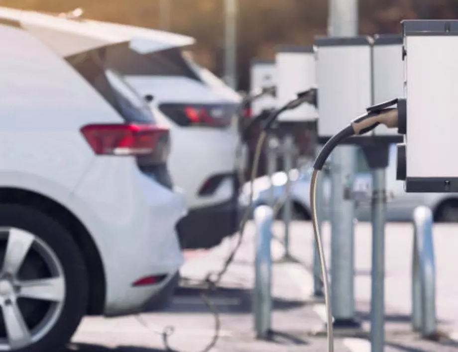 Саудитска Арабия създаде собствена марка за електромобили