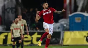 {{ otherArticle[0].article.title }}