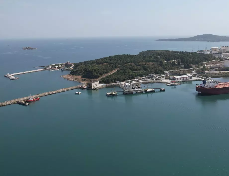 Започна прехвърлянето на пристанище “Росенец” от "Лукойл" към държавата