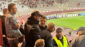 {{ otherArticle[0].article.title }}