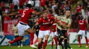 {{ otherArticle[0].article.title }}