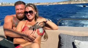 {{ otherArticle[0].article.title }}