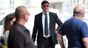 {{ otherArticle[0].article.title }}