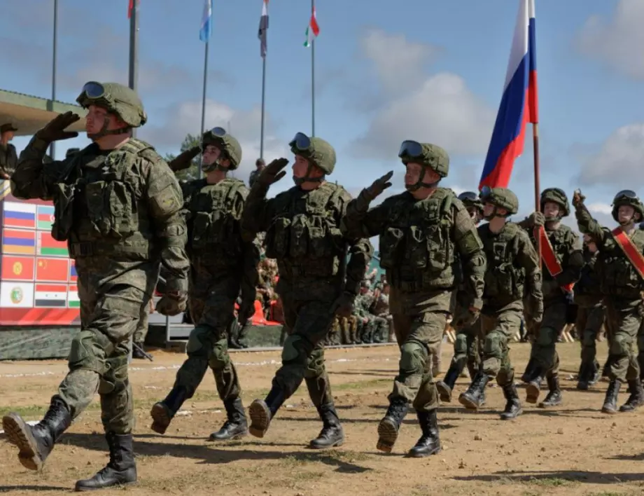Живеят с прасета и като прасета: Украинците с ВИДЕО за руски войници в Херсон