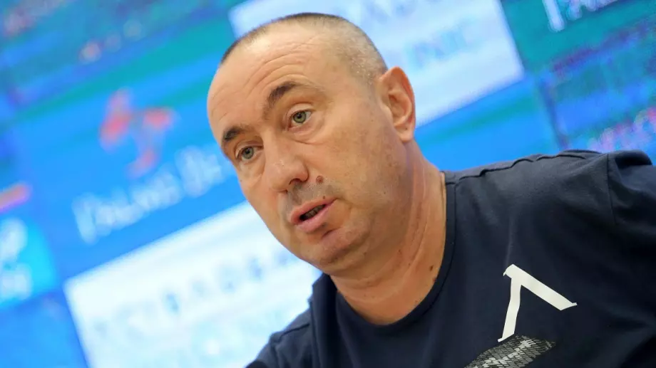 Стоилов: Не съм си оттеглил искането за оставката на Папазов, да си гледа баскетбола
