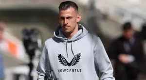 {{ otherArticle[0].article.title }}