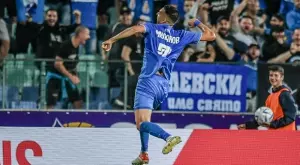 {{ otherArticle[0].article.title }}