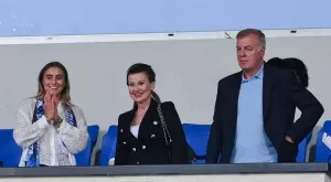 {{ otherArticle[0].article.title }}