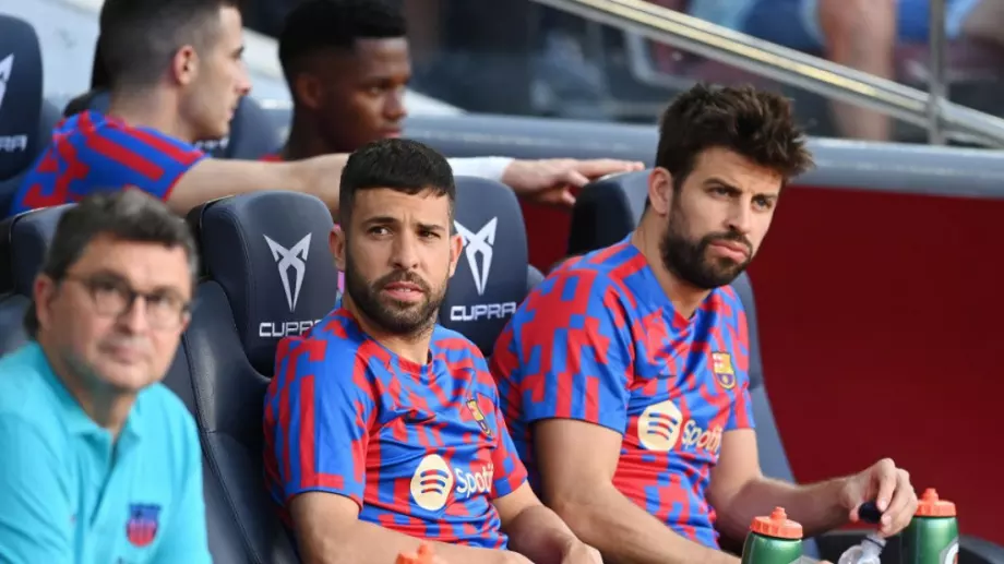 Жорди Алба е бесен на Барселона - каква е причината?